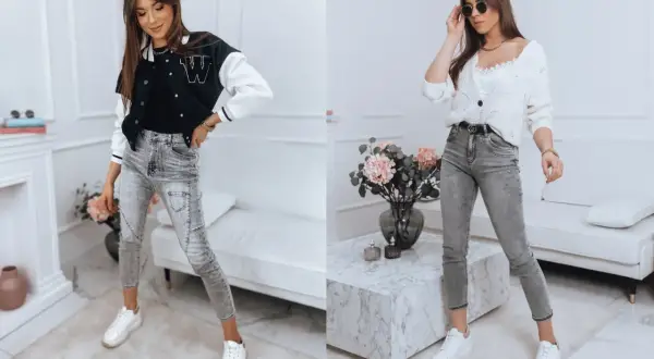 Dwie kobiety w jeansach z niskim stanem (low waist co to znaczy). Jedna w kurtce bomber, druga w białym sweterku.