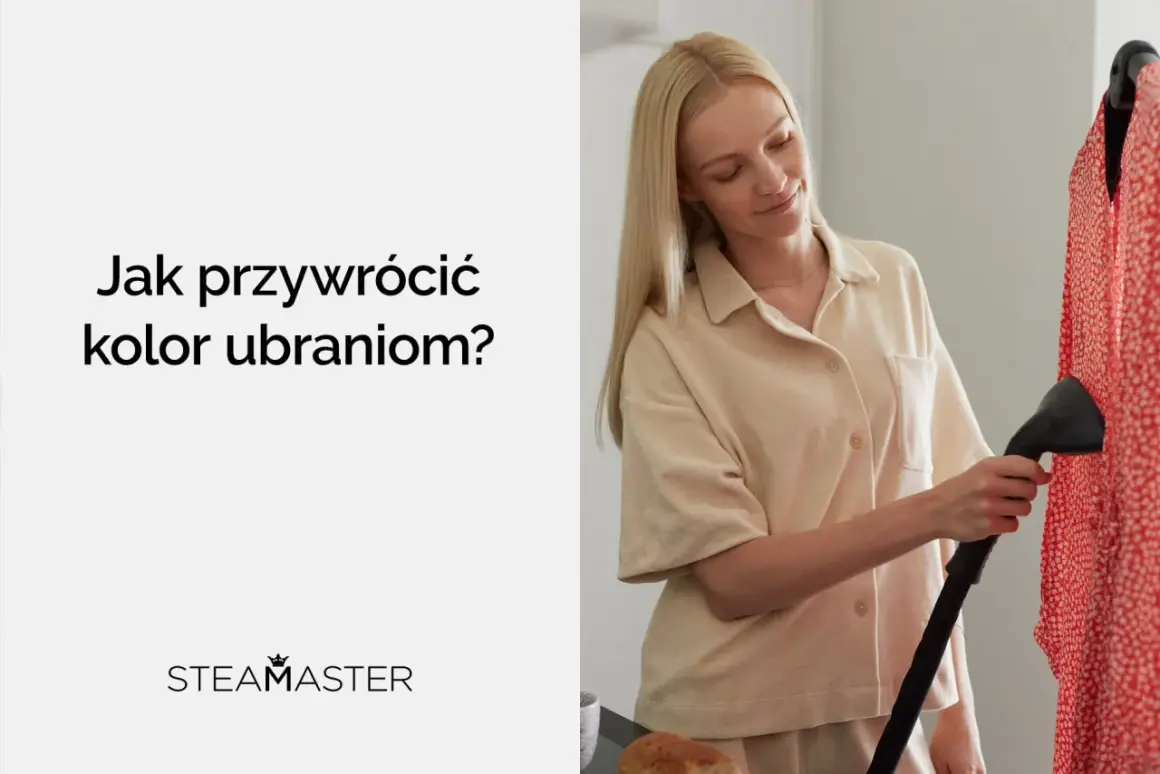 Kobieta paruje czerwoną sukienkę, pokazując, jak przywrócić kolor ubraniom. Logo STEAMASTER.